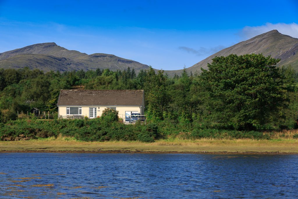 Fingal Cottage by the river